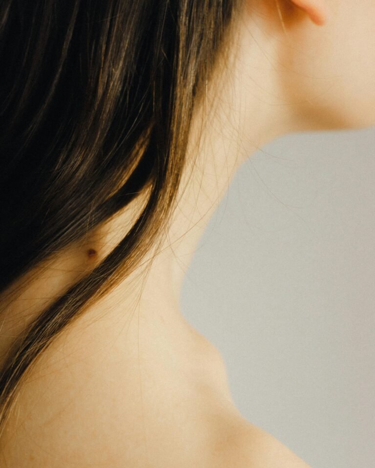 Waterless Skincare: Eco-Friendly Beauty for a Sustainable Future